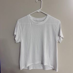 Lululemon short sleeve shirt